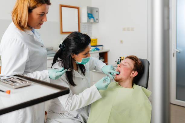 Best Emergency Dental Extractions in Braddock Hills, PA